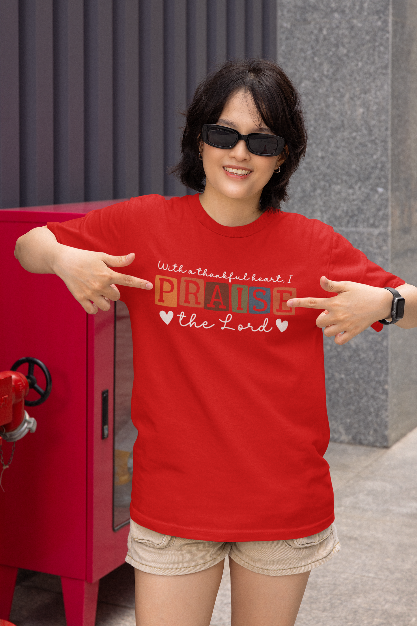 With a thankful heart praise the Lord - Unisex Heavy Cotton Tee - River Front Creations Store